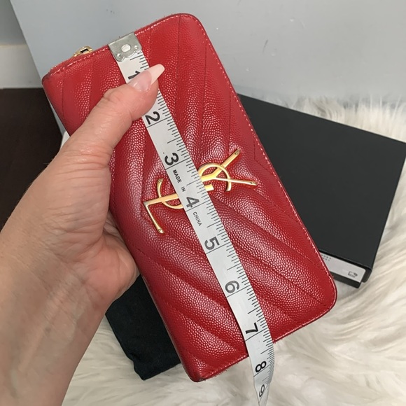 Authentic YSL Cassandre zip around wallet - Picture 15 of 17
